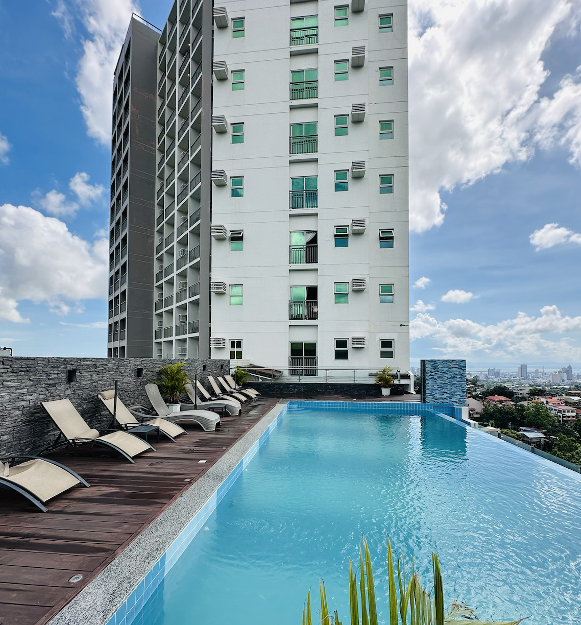 Le Menda #2005 (with fab balcony)